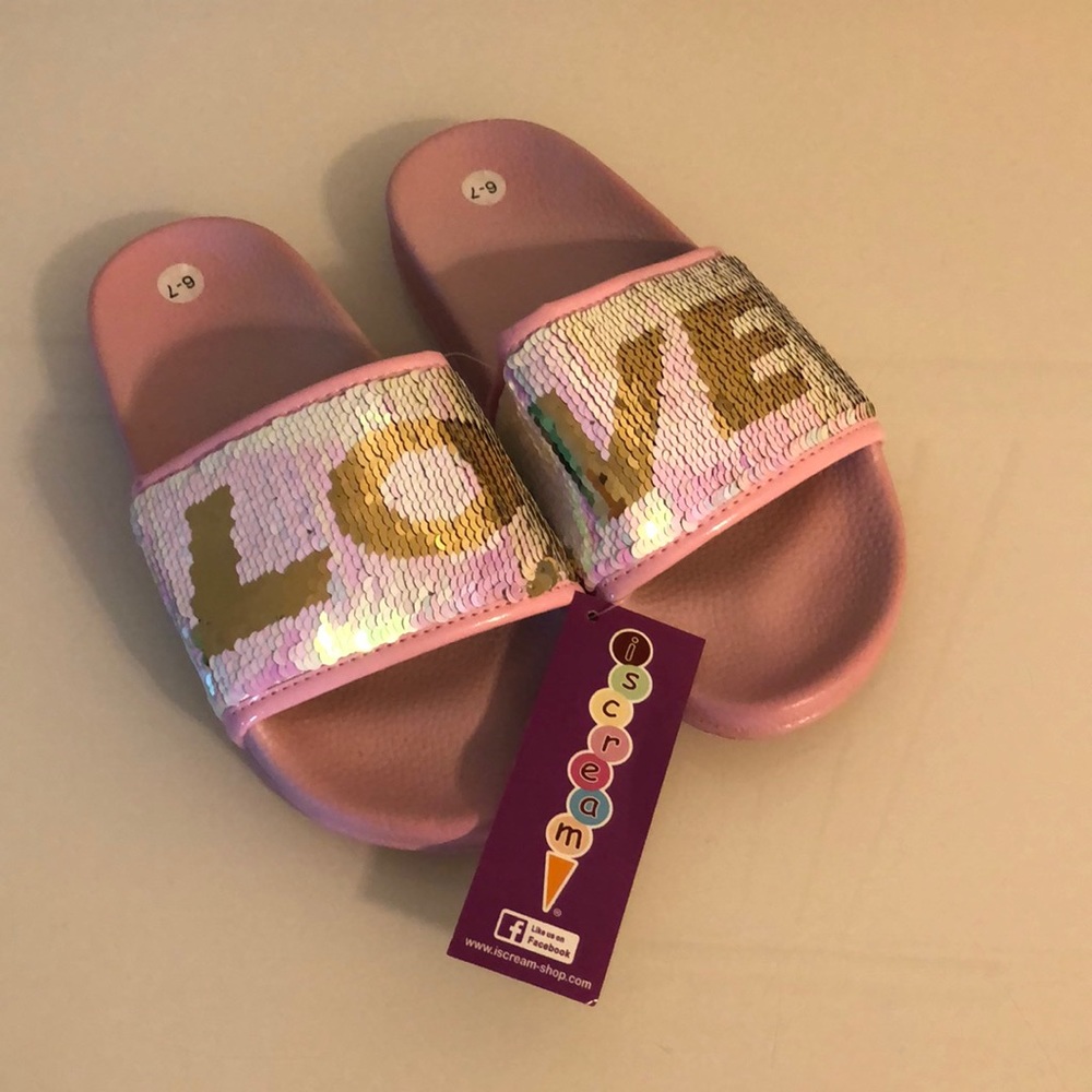 Girls Love Reversible Sequin Slides
